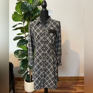 Elegant Black and White Plaid Long Sleeve Dress